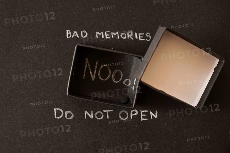 Small open box with lettering No
