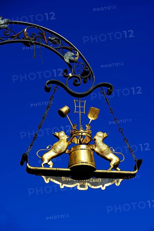Hanging shop sign Wolferstetter-Brau