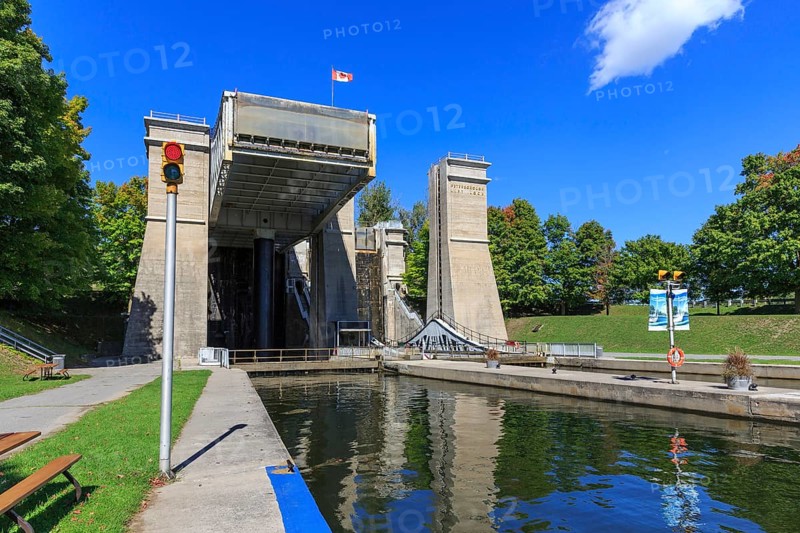 Ship lift Peterborough