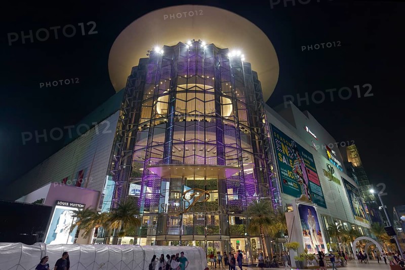 Siam Paragon by night