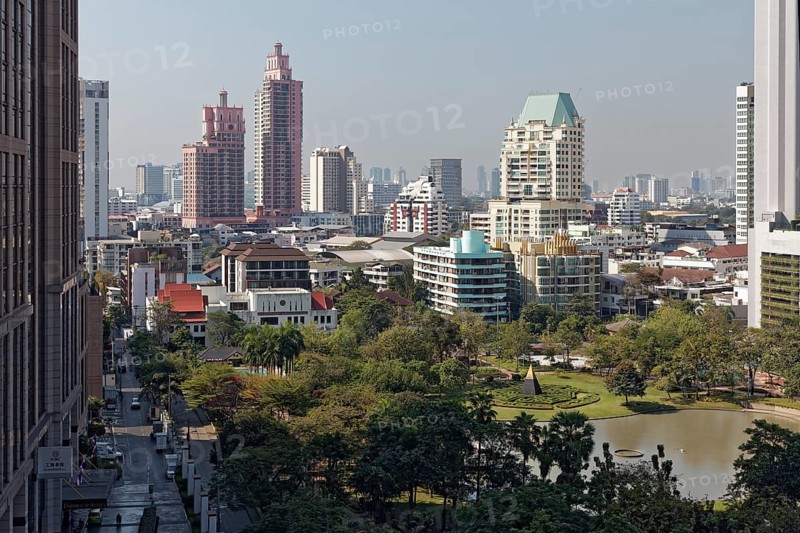 Benchasiri Park and Skyline Sukhumvit