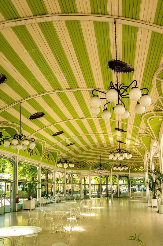 Vichy spa Halle des Sources