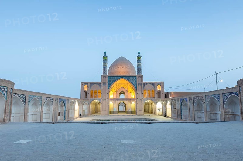 Mosque Masjed-e Agha Bozorg at dusk