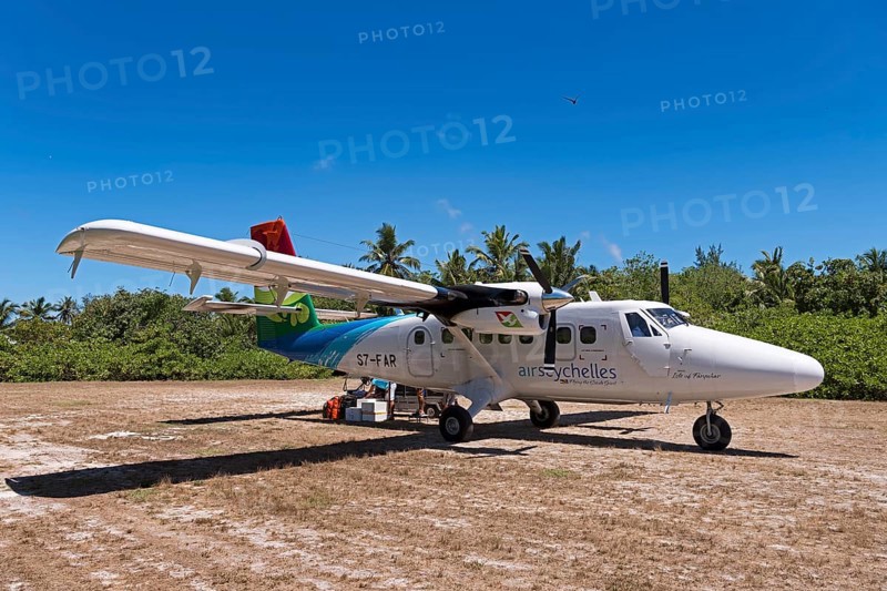 Turboprop machine DHC-6 Twin Otter of Air Seychelles