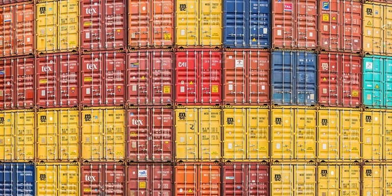 Stacked containers