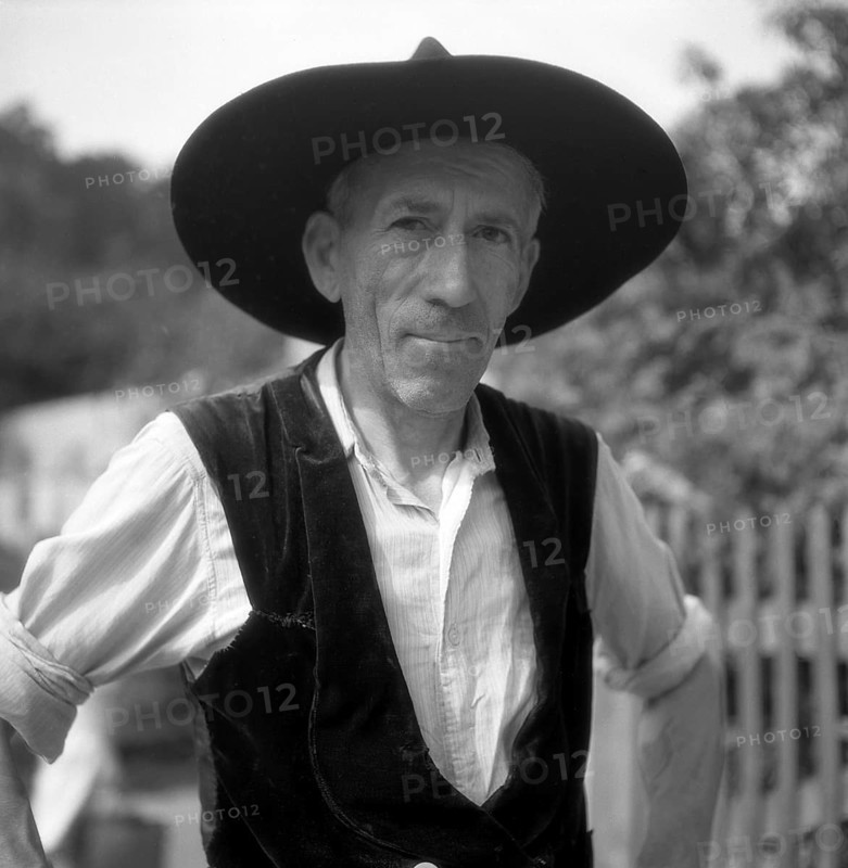 Portrait of a carpenter