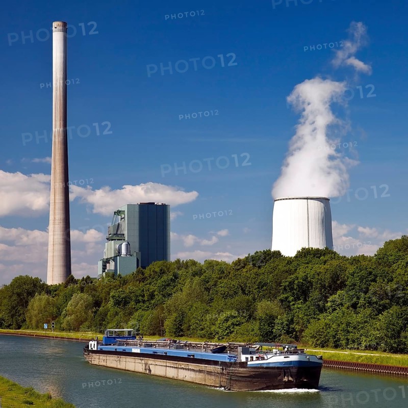Cargo ship on the Datteln-Hamm Canal in front of the Bergkamen power station