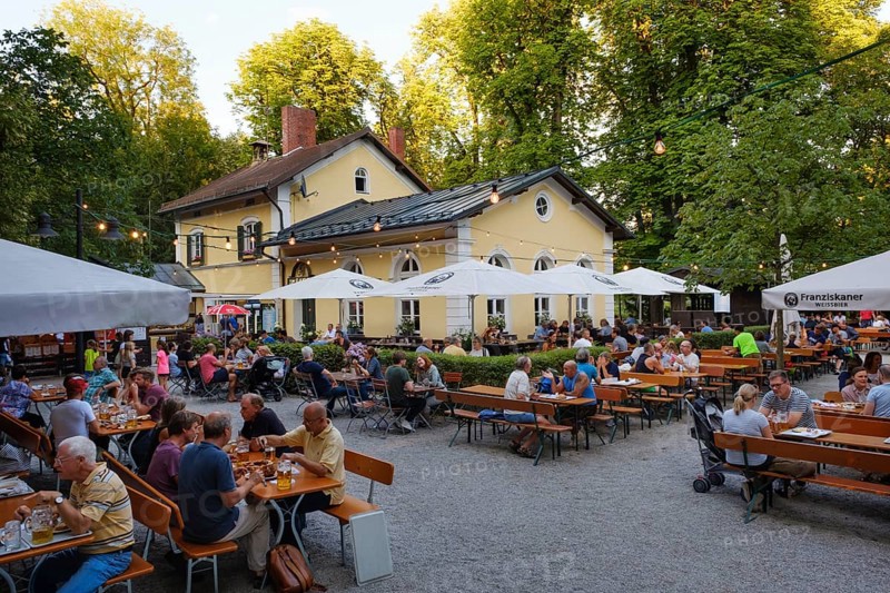 Beer garden Zum Flaucher