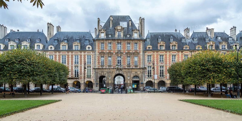 Place des Vosges, Paris