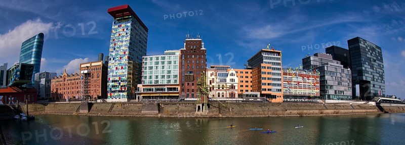 Skyline small transporter with Colorium Building with Innside Hotel