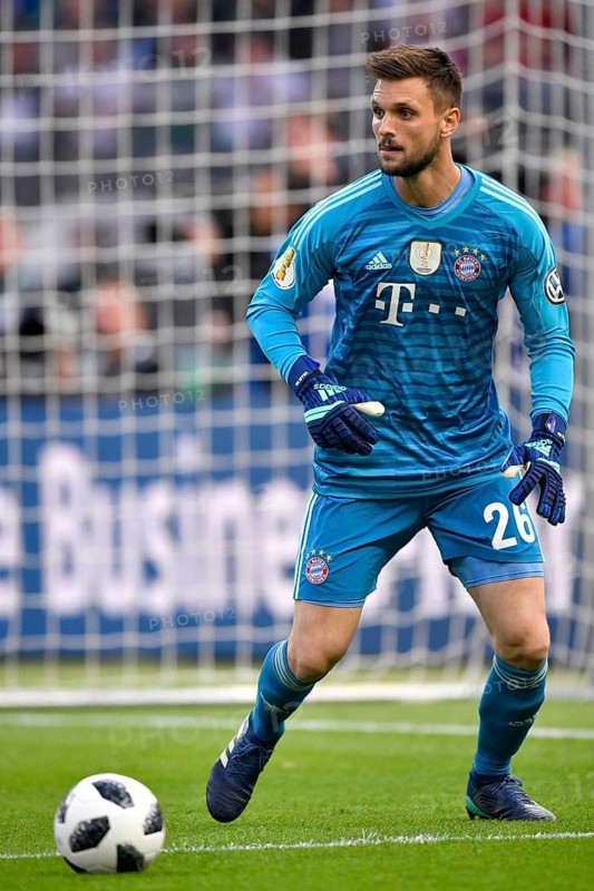 Goalkeeper Sven Ulreich FC Bayern Munich on the Ball