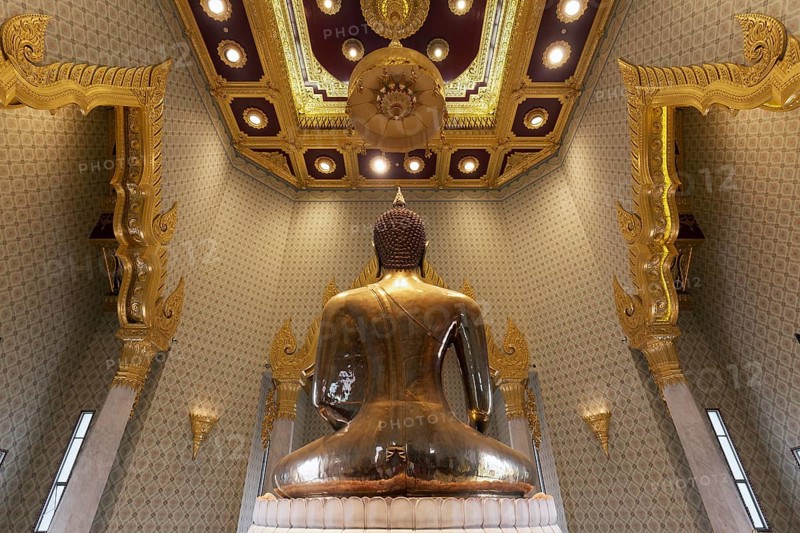 World's largest solid gold Buddha statue