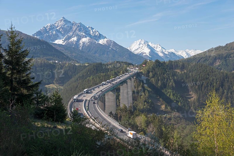 Europa bridge