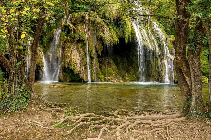 Waterfall of Tufs