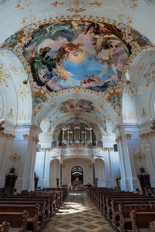 Organ gallery and ceiling frescoes