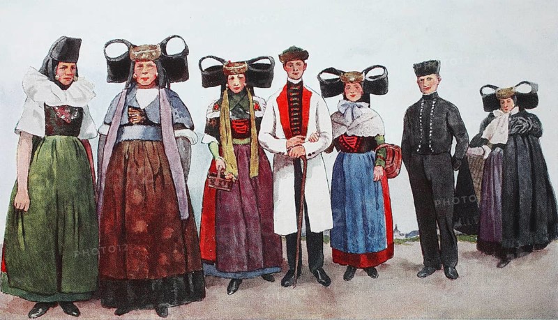 People in traditional costumes
