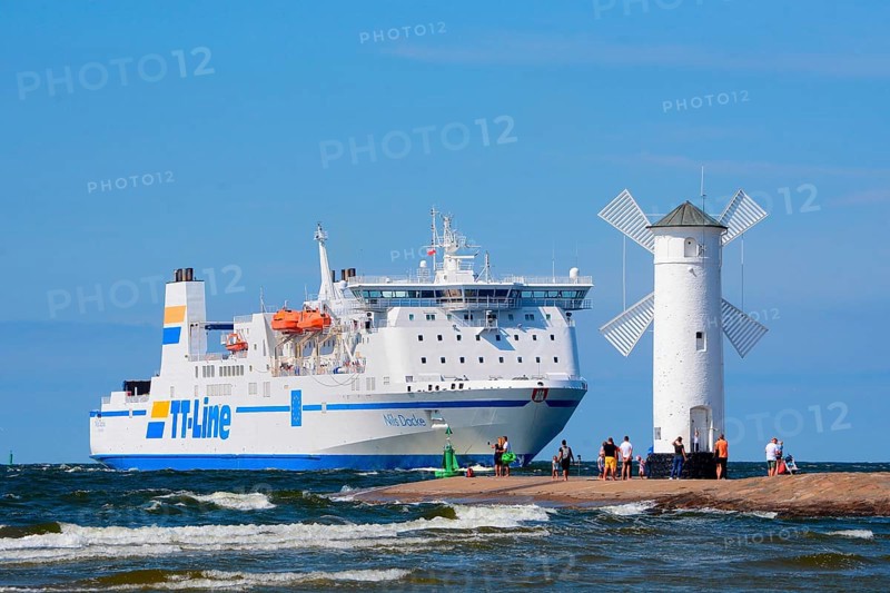 The TT-Line ferry boat Nils Dacke at the old Wind mill beacon