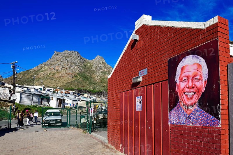 Nelson Mandela portrait on a wall of Imizamo Yethu township