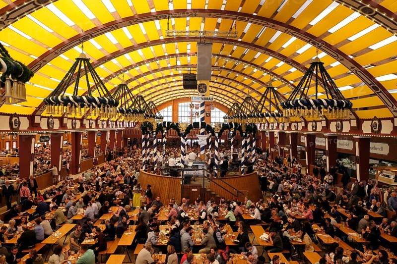 Beer tent Lowenbrau