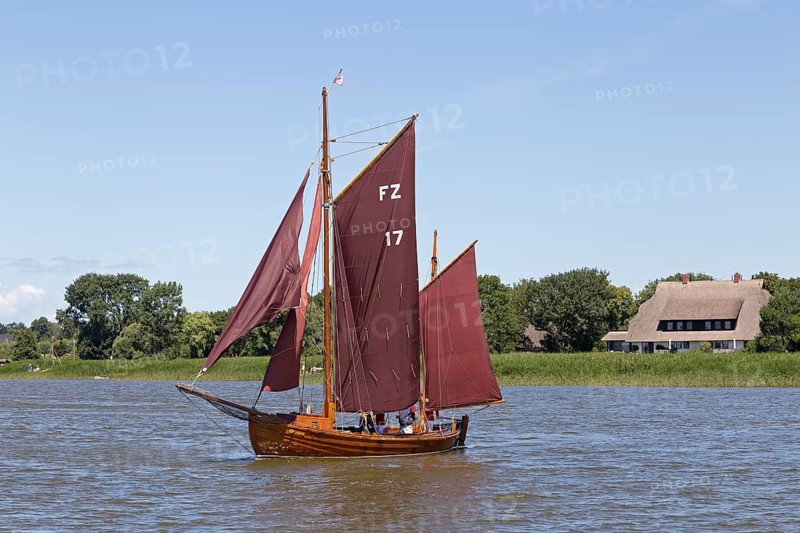 Zeesboot on Saaler Bodden
