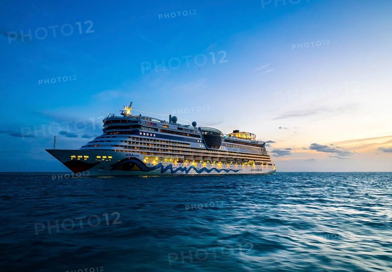 Cruise ship Aidaluna off the coast