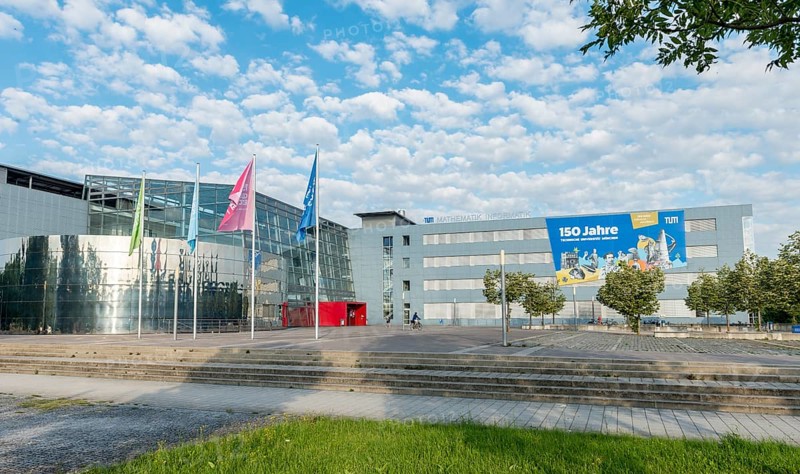 Faculty of Mathematics and Computer Science at the Research Campus