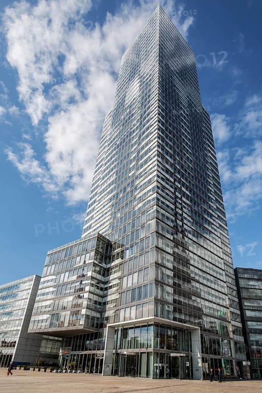 Office tower KolnTurm im Mediapark