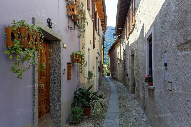 Narrow alley in the Old Town of Cannobio