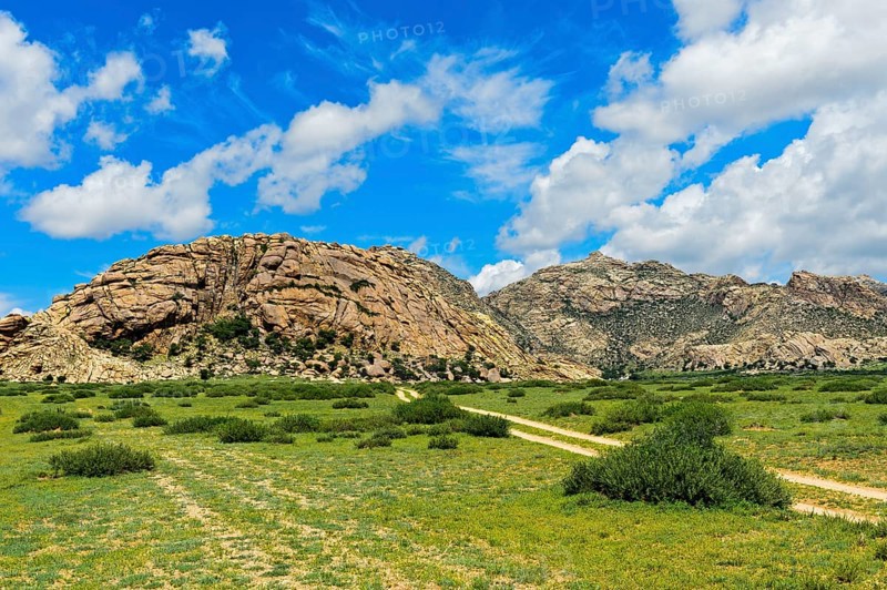 Khugnu Khan Mountains