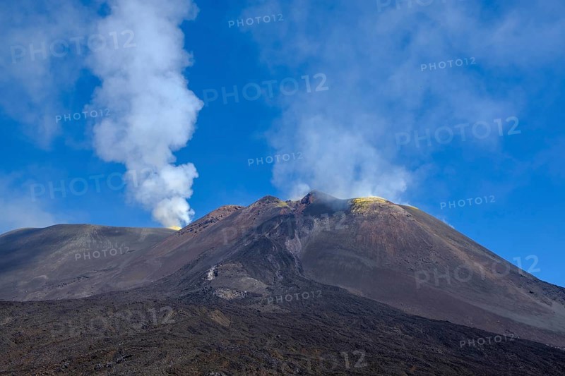 Smoking volcano Etna