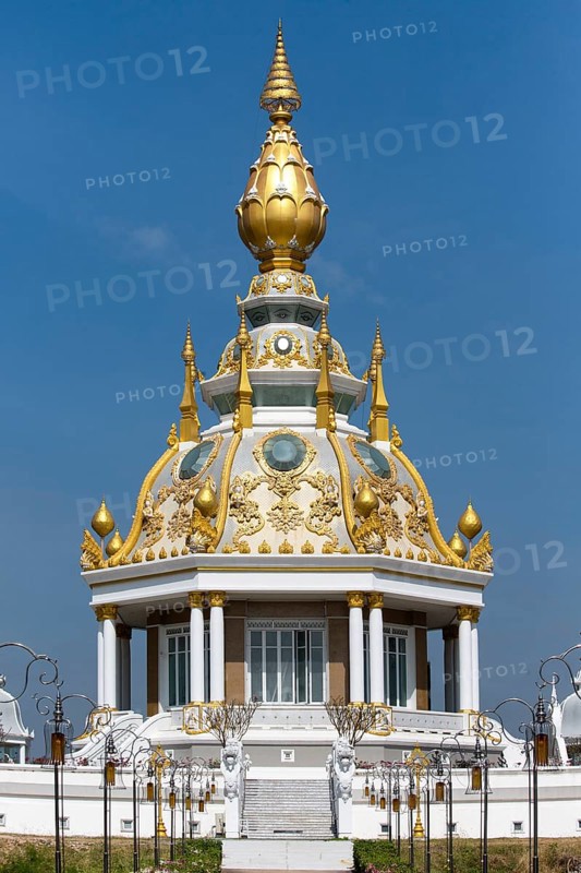 Maha Rattana Chedi of Wat Thung Setthi