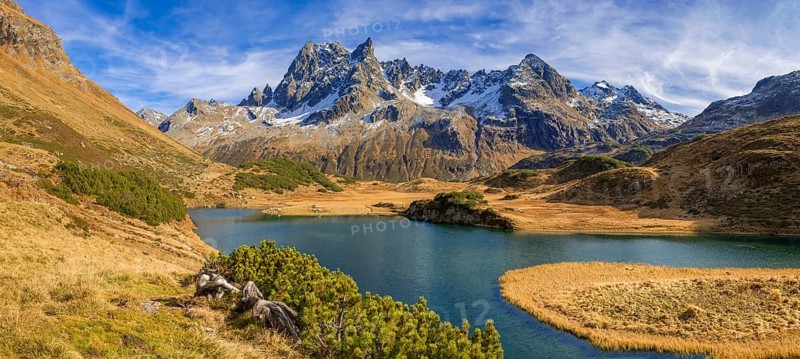 Long lake at the Silbertaler Winterjochle