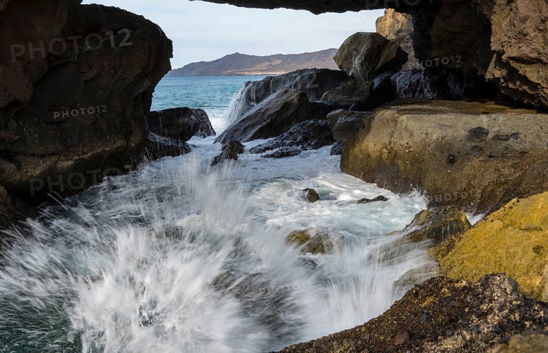 Foaming surf