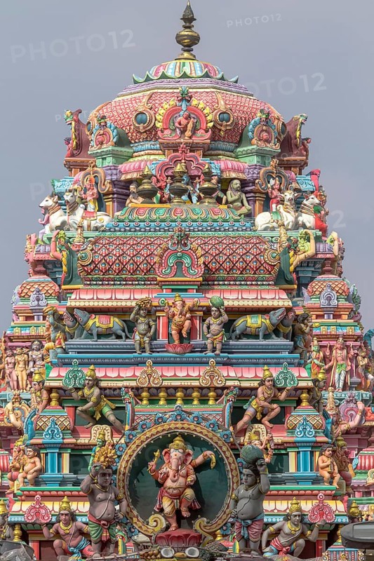 Hindu figures on Arulmigu Kapaleeswarar Temple