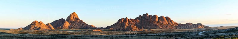 Panorama of the Spitzkoppe and Pontok mountains