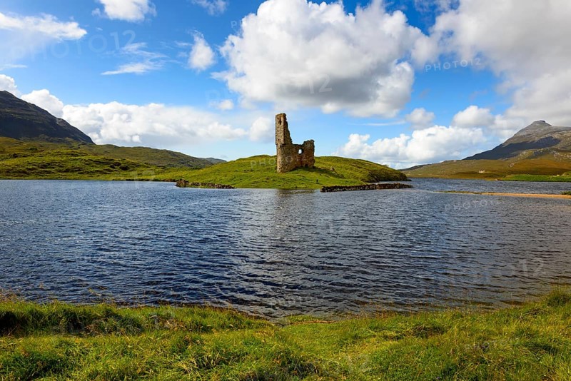 Castle ruins of the MacLeods of Assynt