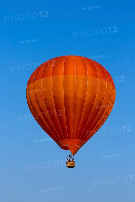 Hot air balloon