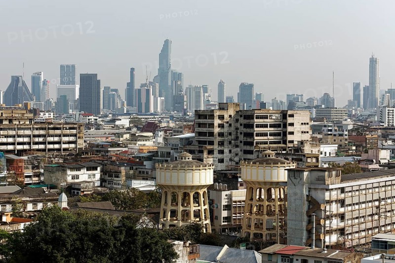 District of Pom Prap Sattru Phai and Skyline Siam Square