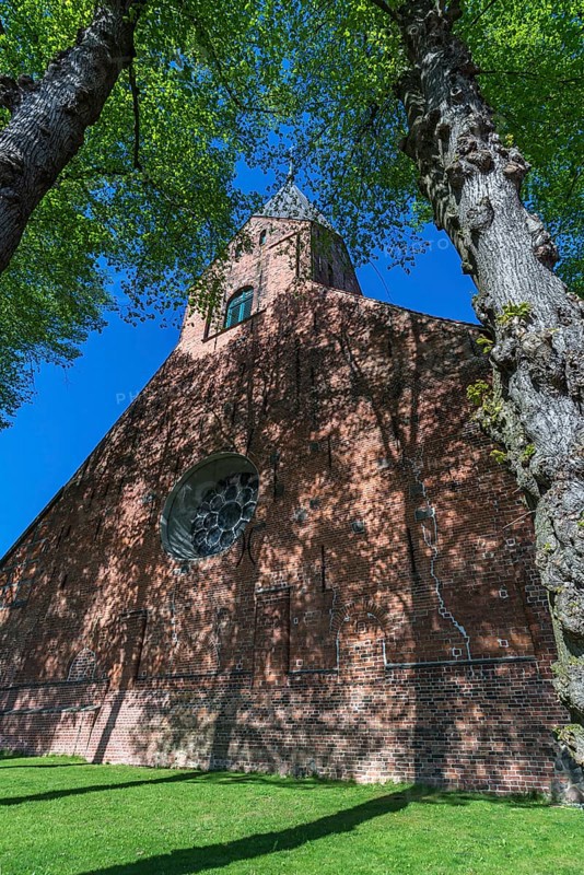 Originally late Romanesque city church St. Jakob and St. Dionysius