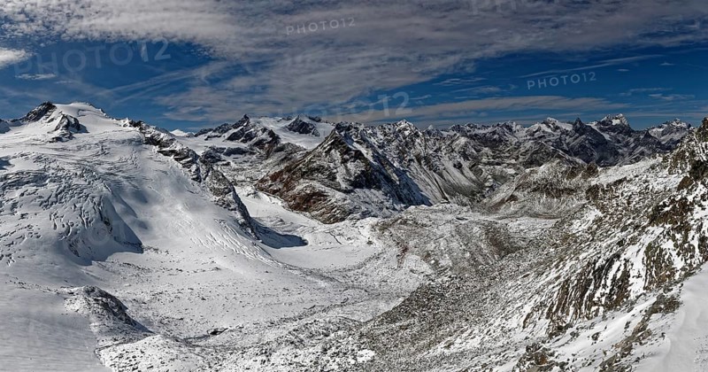 View from the Rettenbachjoch into the Pitztal