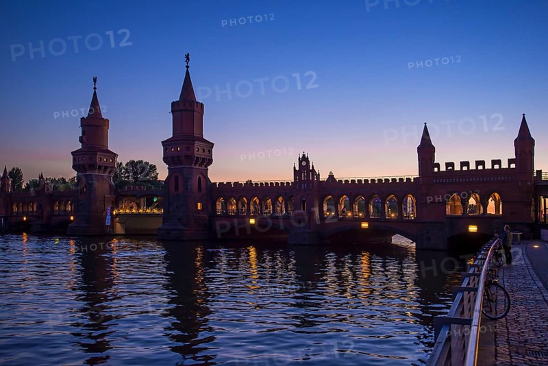 Oberbaum Bridge in the evening light