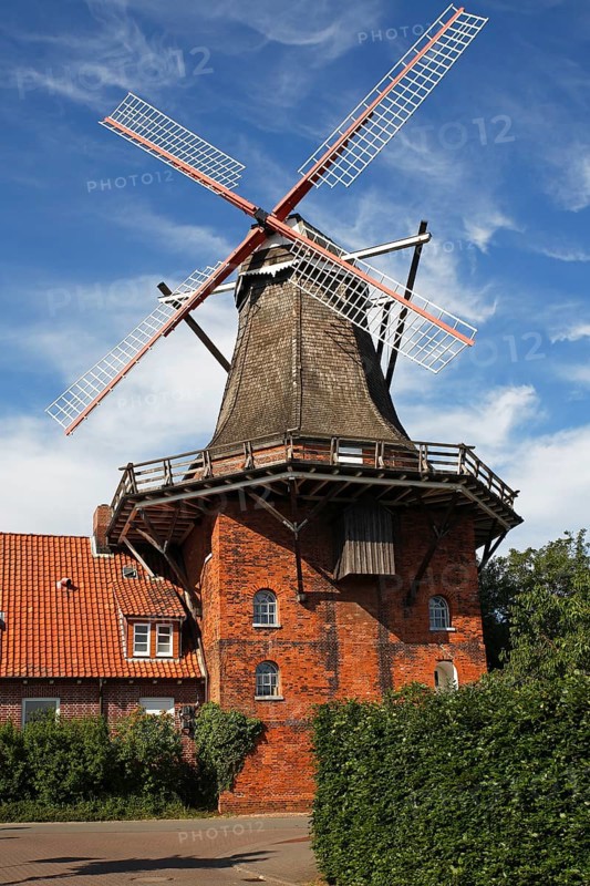 Windmill Aurora