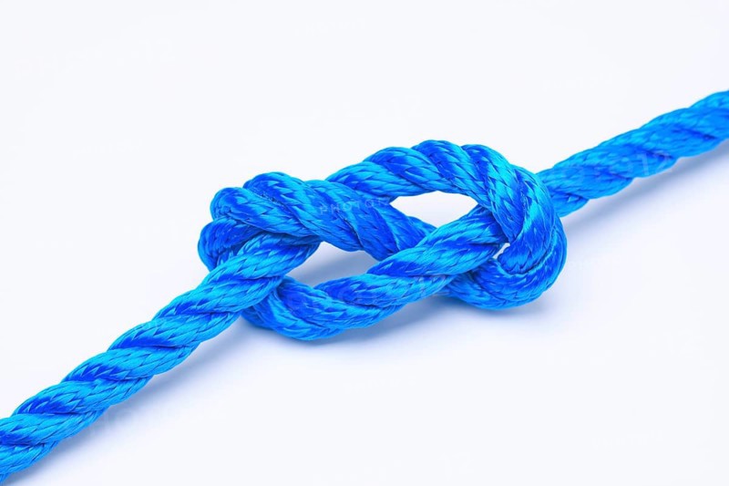 Eighth loop in blue rope