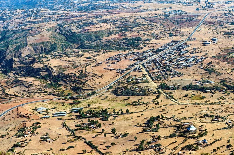 Settlement Megab in the semi-desert Hawzien plain
