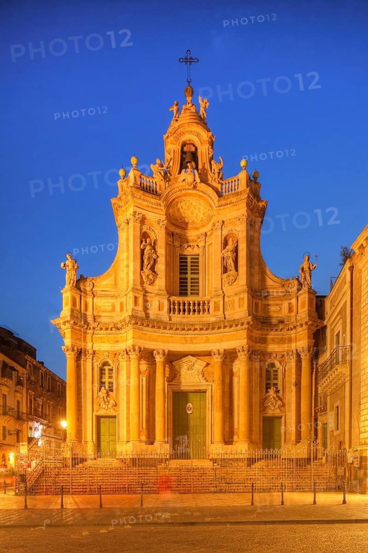 Baroque Basilica della Collegiata at dusk