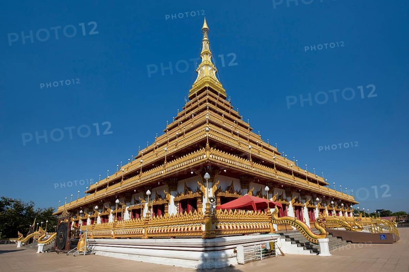 Nine-storey Stupa Phra Mahathat Kaen Kakhon