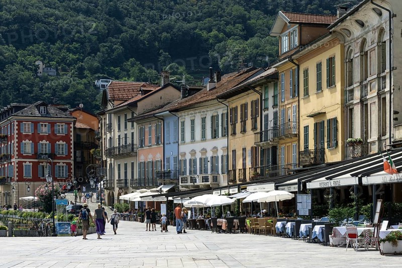 Colourful houses and restaurants on the promenade