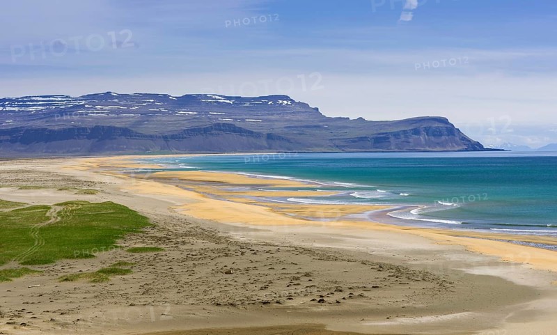 View over Rauoisandur Bay