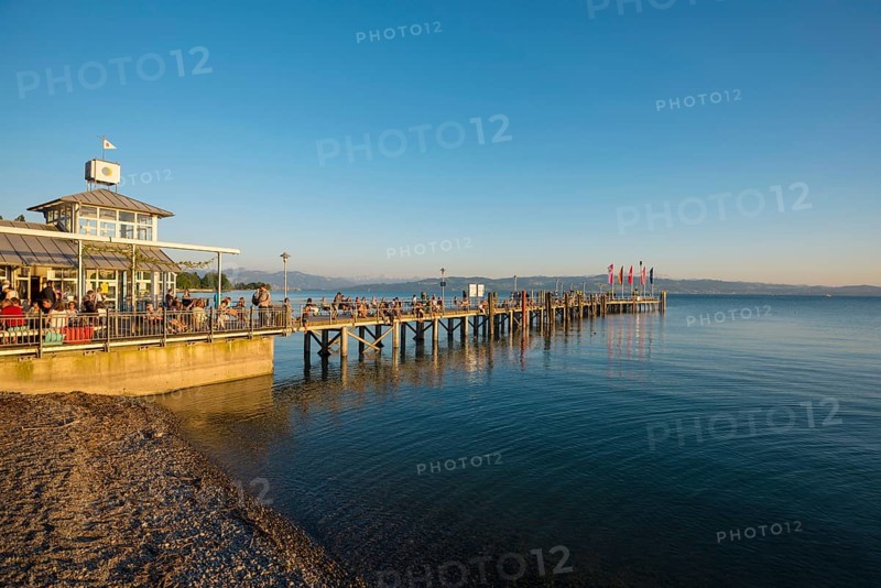 People on jetty