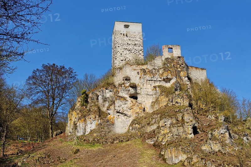 Castle ruin Wellheimer Burg in the nature park Altmuhltal